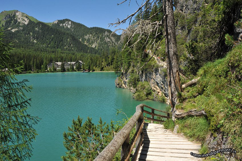 58 Lago di Braies.JPG